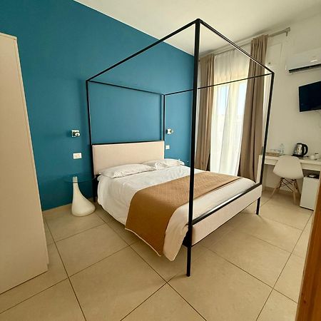 Les Chambres De Francoise Guest House Ольбия Экстерьер фото
