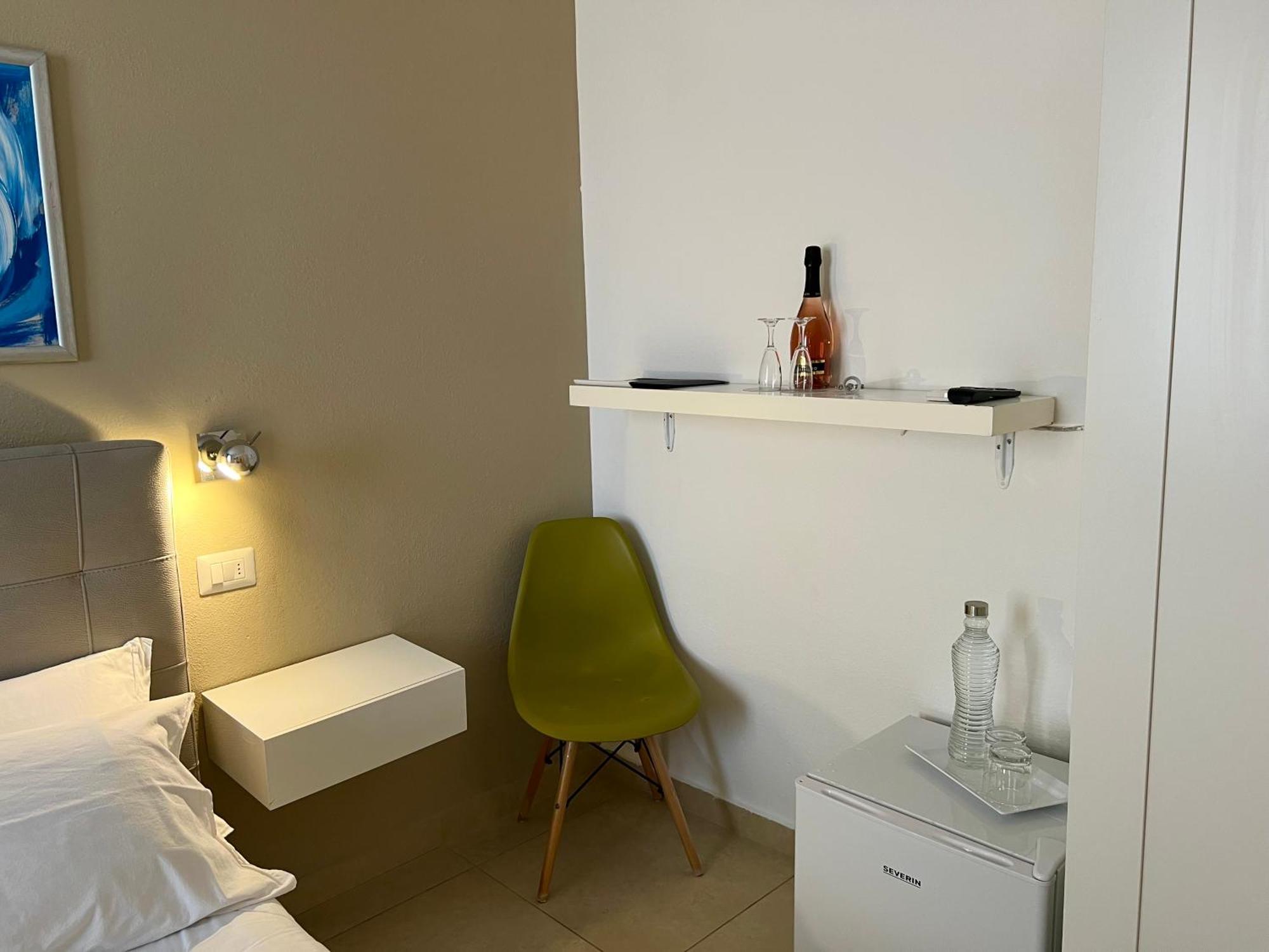 Les Chambres De Francoise Guest House Ольбия Экстерьер фото