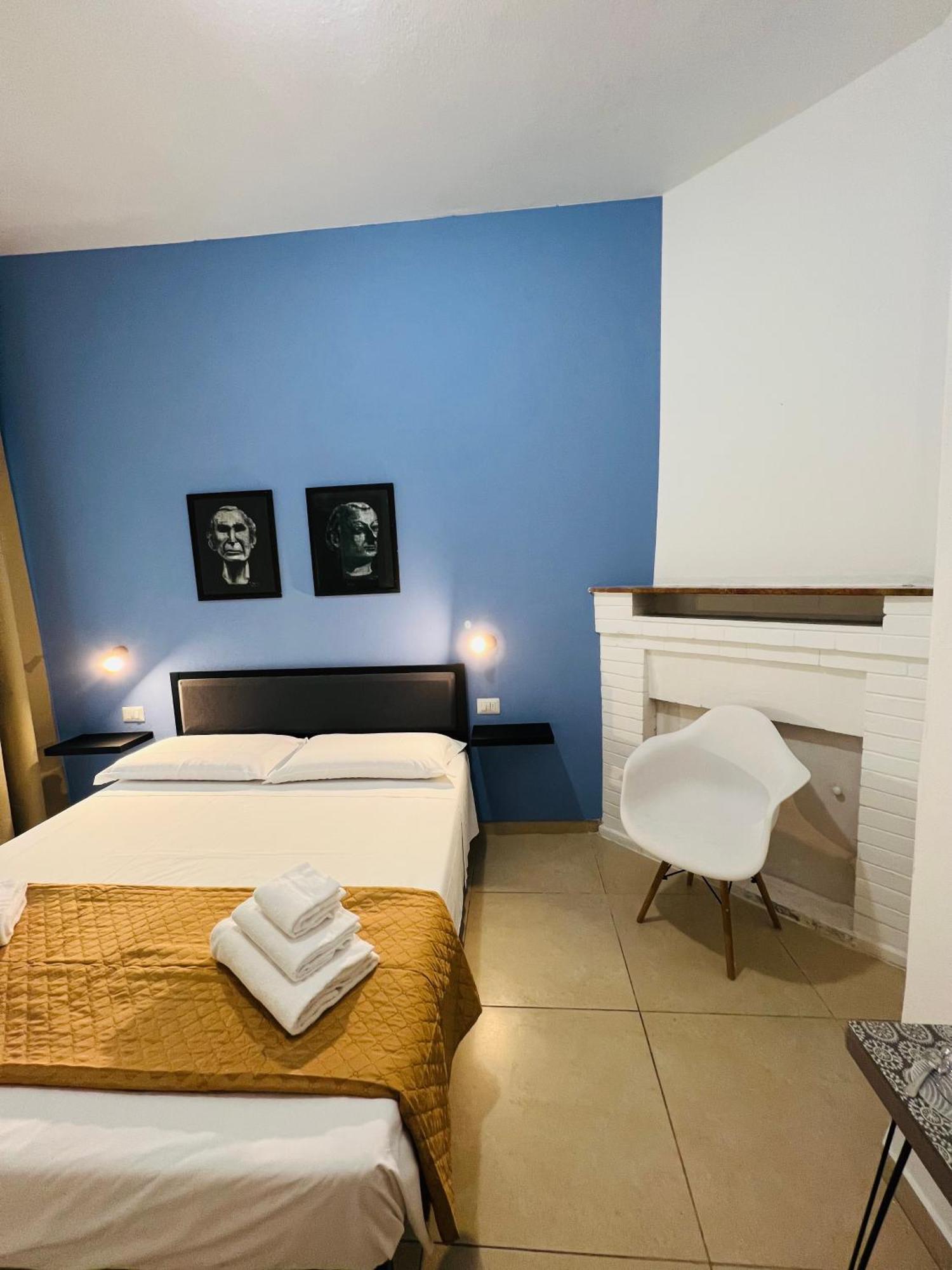 Les Chambres De Francoise Guest House Ольбия Экстерьер фото