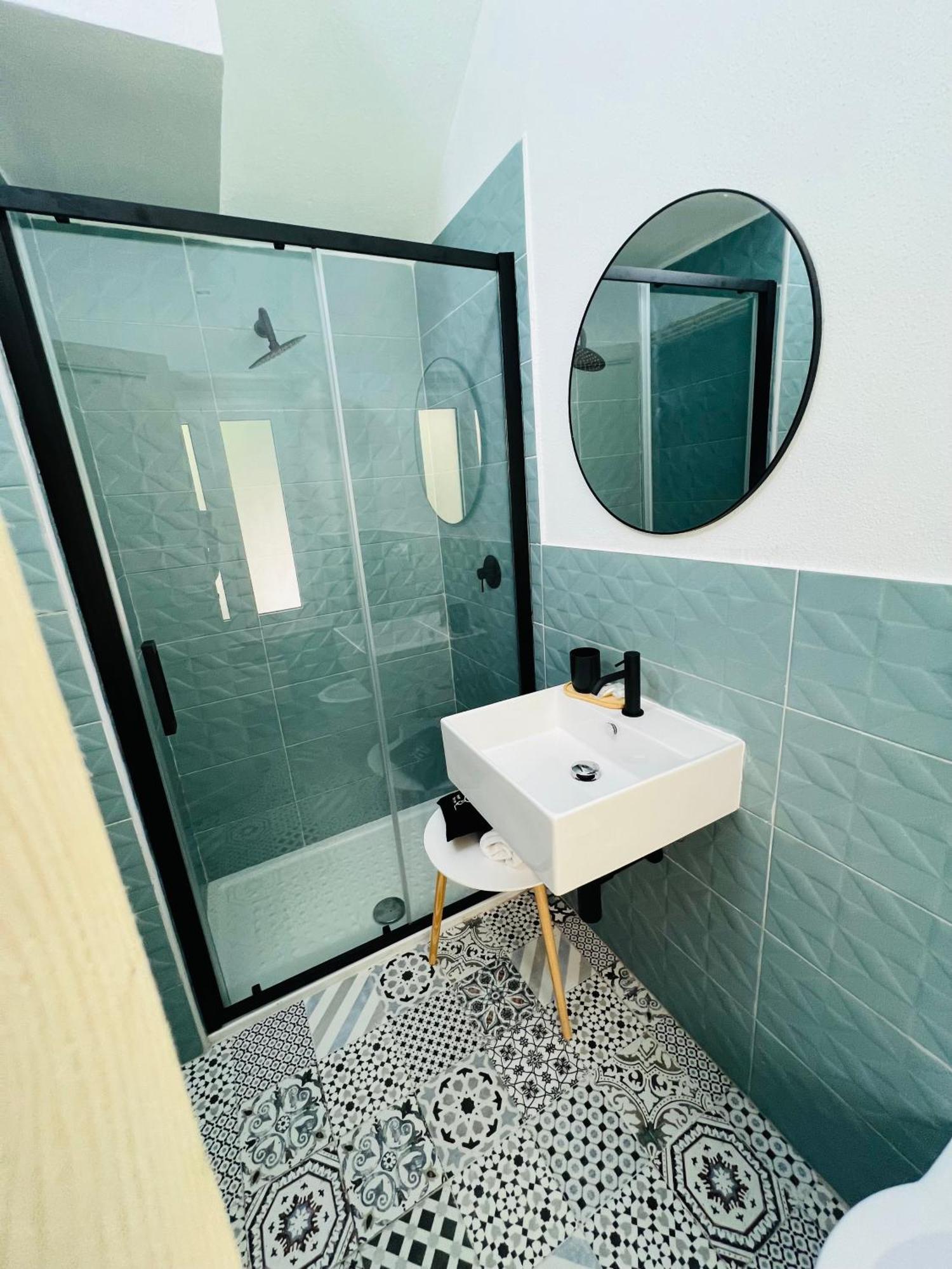 Les Chambres De Francoise Guest House Ольбия Экстерьер фото
