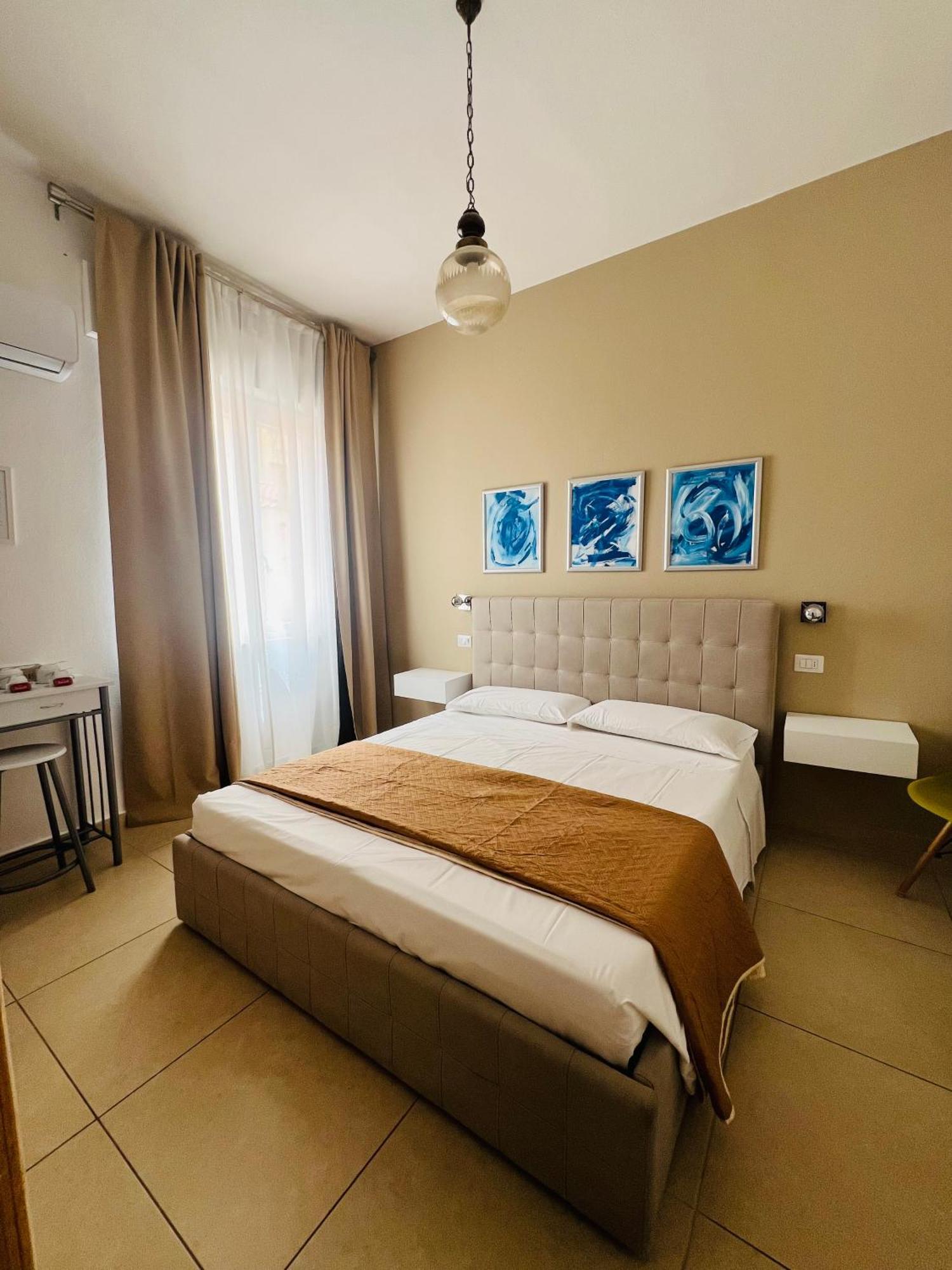 Les Chambres De Francoise Guest House Ольбия Экстерьер фото