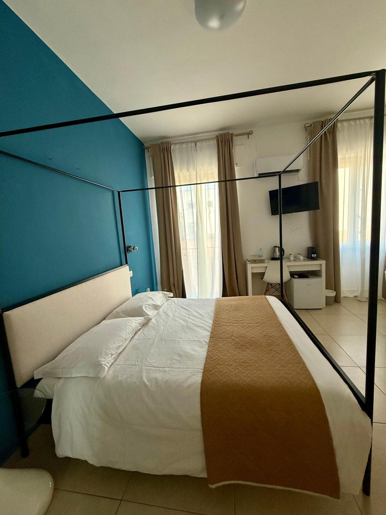 Les Chambres De Francoise Guest House Ольбия Экстерьер фото
